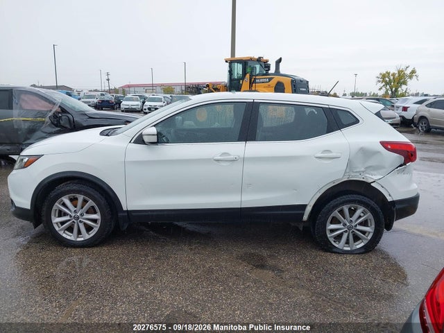JN1BJ1CR7KW332428 Nissan Qashqai S