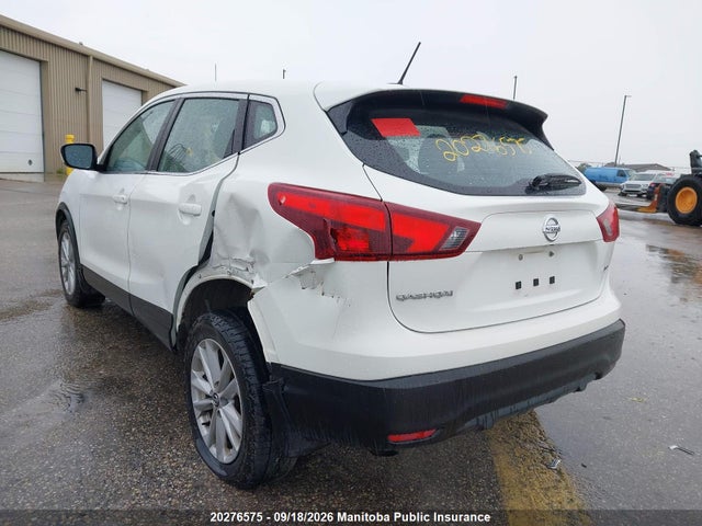 JN1BJ1CR7KW332428 Nissan Qashqai S