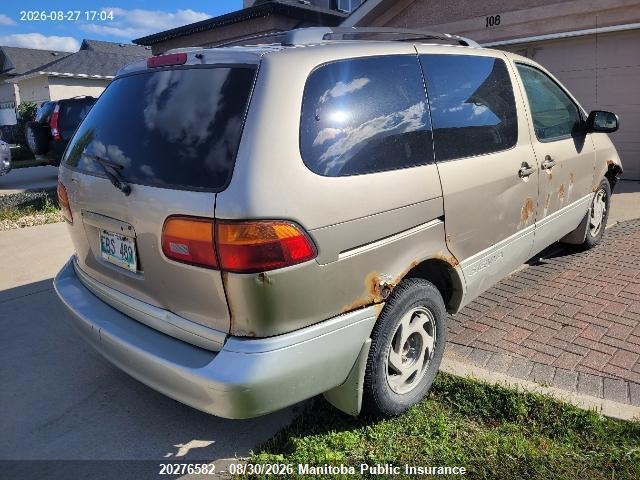 2000 Toyota Sienna Le V6 Le V6 მანქანა იყიდება აუქციონზე, vin: 4T3ZF13C1YU270573, აუქციონის ნომერი: 20276582