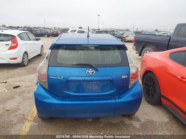 20276760 :رقم المزاد ، JTDKDTB33E1571800 vin ، 2014 Toyota Prius C مزاد بيع
