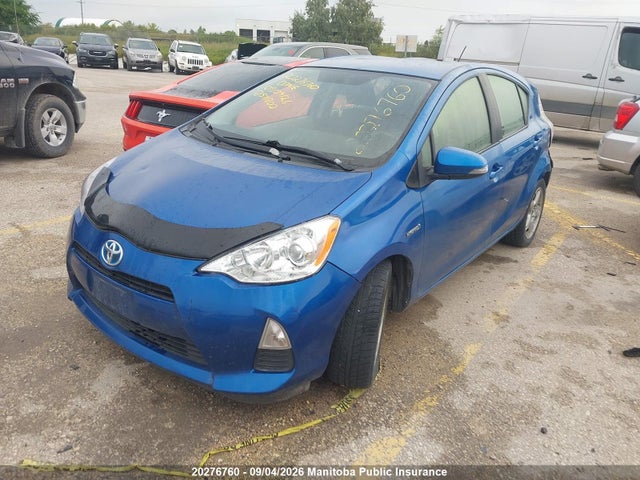 20276760 :رقم المزاد ، JTDKDTB33E1571800 vin ، 2014 Toyota Prius C مزاد بيع