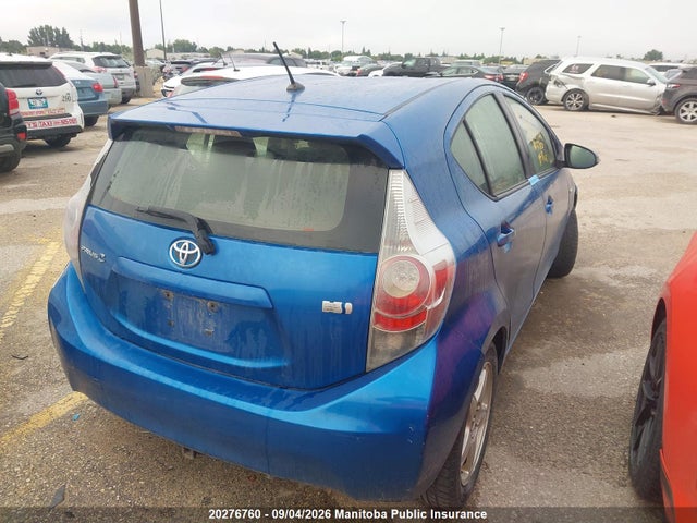 20276760 :رقم المزاد ، JTDKDTB33E1571800 vin ، 2014 Toyota Prius C مزاد بيع