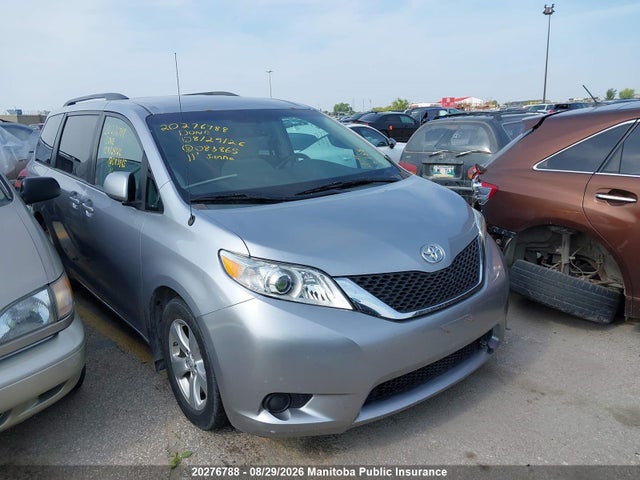 2011 Toyota Sienna Le V6 მანქანა იყიდება აუქციონზე, vin: 5TDKK3DCXBS083865, აუქციონის ნომერი: 20276788