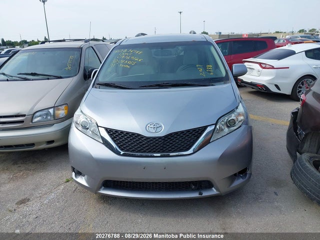 2011 Toyota Sienna Le V6 მანქანა იყიდება აუქციონზე, vin: 5TDKK3DCXBS083865, აუქციონის ნომერი: 20276788