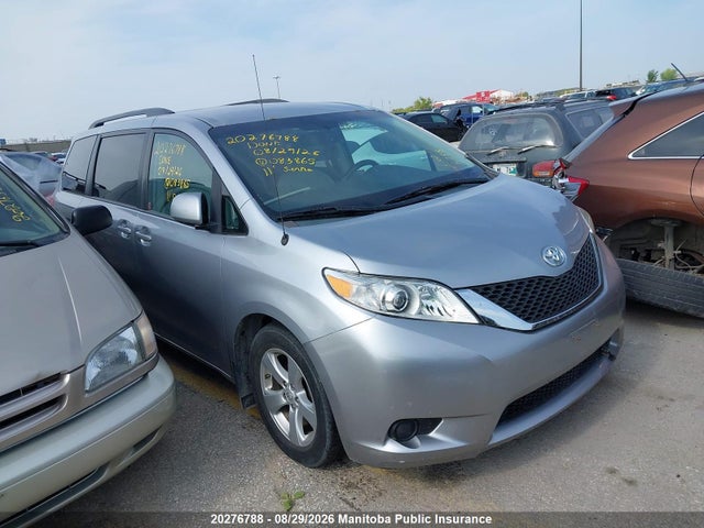 2011 Toyota Sienna Le V6 მანქანა იყიდება აუქციონზე, vin: 5TDKK3DCXBS083865, აუქციონის ნომერი: 20276788