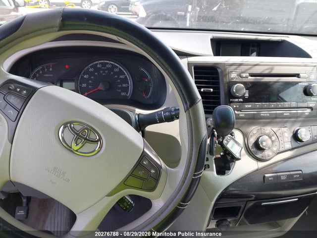 2011 Toyota Sienna Le V6 მანქანა იყიდება აუქციონზე, vin: 5TDKK3DCXBS083865, აუქციონის ნომერი: 20276788
