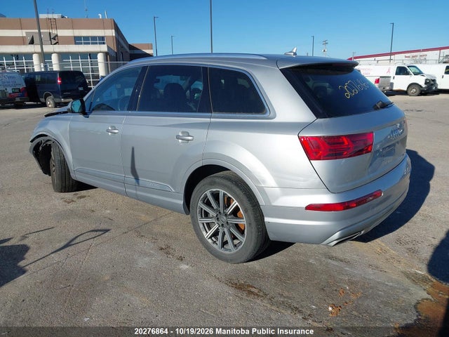 Audi Q7 V6 2017 WA1AAAF78HD044404 Image 3