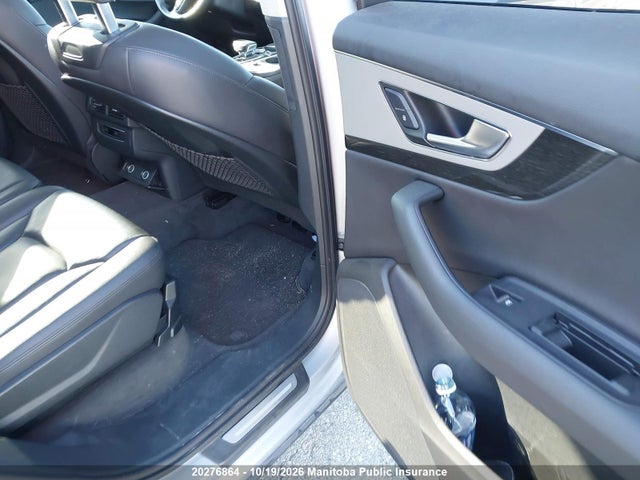 Audi Q7 V6 2017 WA1AAAF78HD044404 Image 8