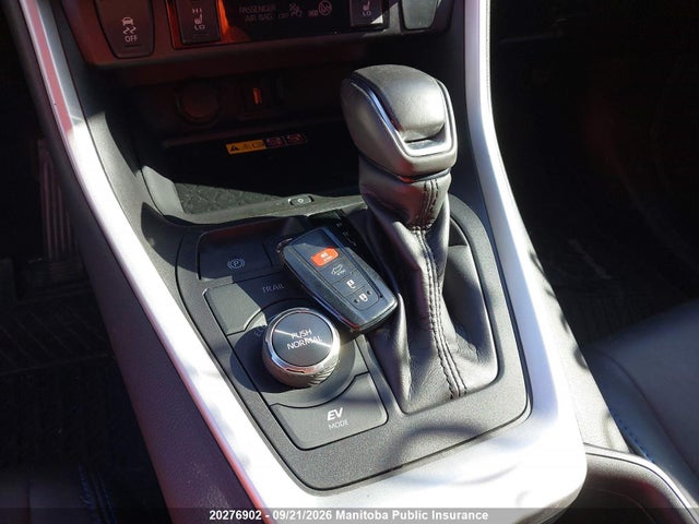 20276902 :رقم المزاد ، 2T35WRFV2NW146043 vin ، 2022 Toyota Rav4 Le Hybrid مزاد بيع