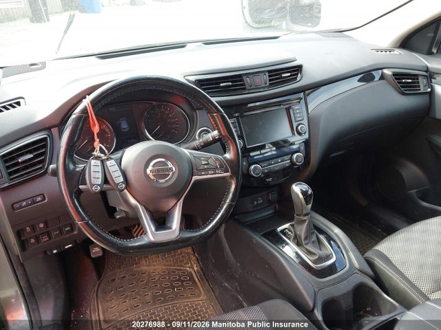 JN1BJ1CW0LW381266 Nissan Qashqai Sv