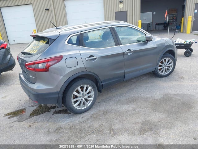 JN1BJ1CW0LW381266 Nissan Qashqai Sv