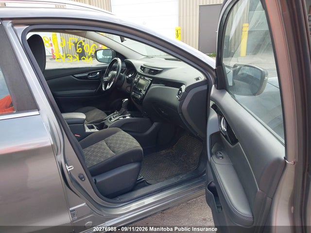 JN1BJ1CW0LW381266 Nissan Qashqai Sv