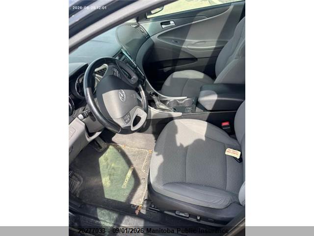 2014 Hyundai Sonata Gls მანქანა იყიდება აუქციონზე, vin: 5NPEB4AC3EH812595, აუქციონის ნომერი: 20277033