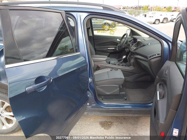 Продаж на аукціоні авто 2018 Ford Escape Se, vin: 1FMCU9GD1JUC52070, номер лоту: 20277061