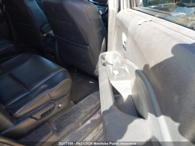 Honda Pilot Touring 2018 5FNYF6H92JB500042 Image 8