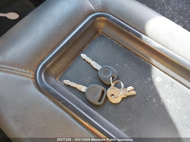 2001 Chevrolet Silverado 3500 Ext Cab მანქანა იყიდება აუქციონზე, vin: 1GCJK39131F113466, აუქციონის ნომერი: 20277259
