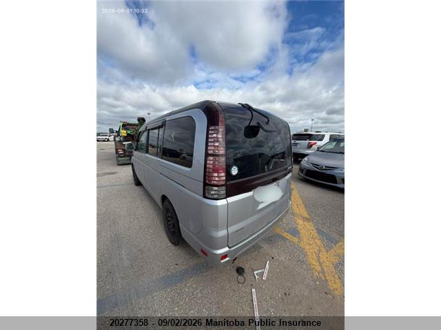 2003 Honda Stepwagon მანქანა იყიდება აუქციონზე, vin: RF31405592, აუქციონის ნომერი: 20277358