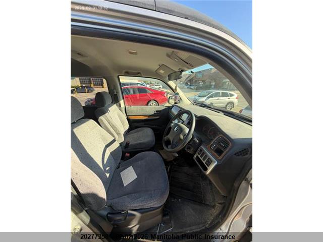 2003 Honda Stepwagon მანქანა იყიდება აუქციონზე, vin: RF31405592, აუქციონის ნომერი: 20277358