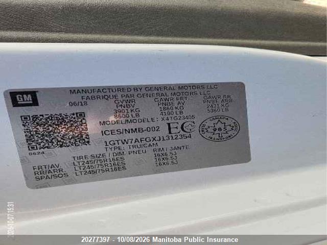 GMC Savana 2500 Cargo Van 2018 1GTW7AFGXJ1312354 Image 9