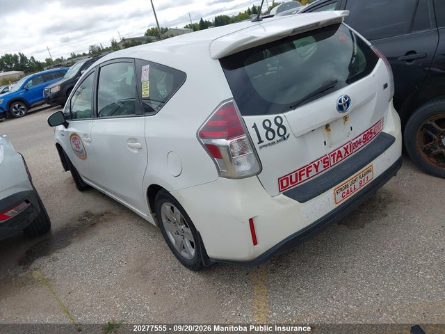 JTDZN3EU3FJ033938 Toyota PRIUS V