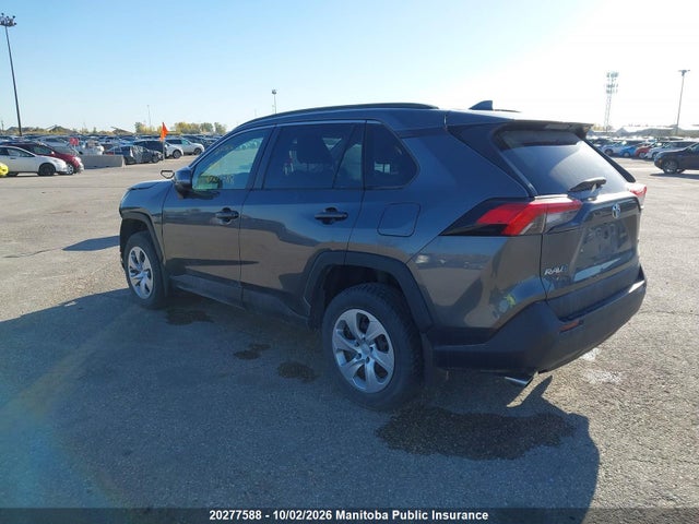 Toyota RAV4 LE 2021 2T3Z1RFV3MC120602 Image 3