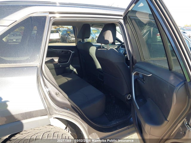 Toyota RAV4 LE 2021 2T3Z1RFV3MC120602 Image 8