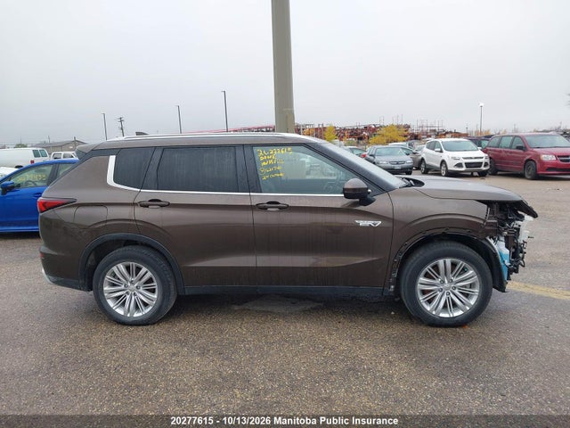 2024 Mitsubishi Outlander Le Hybrid მანქანა იყიდება აუქციონზე, vin: JA4T5VA94RZ621740, აუქციონის ნომერი: 20277615