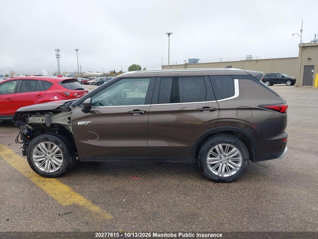 2024 Mitsubishi Outlander Le Hybrid მანქანა იყიდება აუქციონზე, vin: JA4T5VA94RZ621740, აუქციონის ნომერი: 20277615