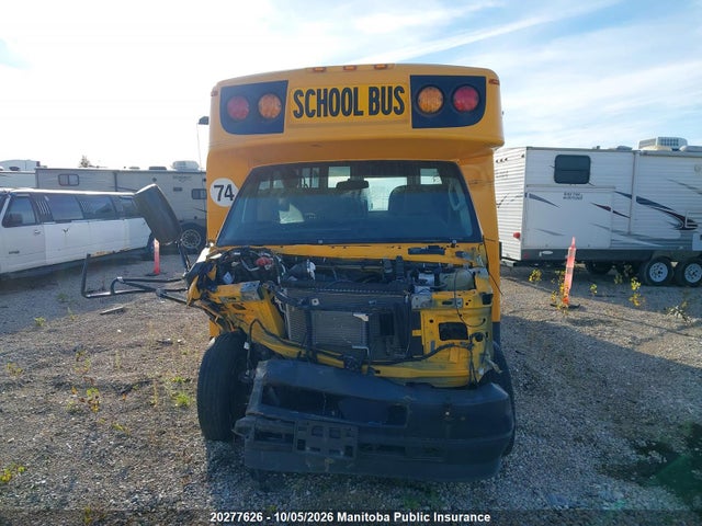 20277626 :رقم المزاد ، 1FDFE4FN2MDC06257 vin ، 2021 Ford E450 Econoline Sd Cutaway مزاد بيع