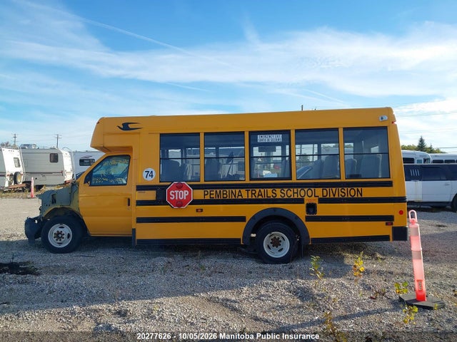 20277626 :رقم المزاد ، 1FDFE4FN2MDC06257 vin ، 2021 Ford E450 Econoline Sd Cutaway مزاد بيع