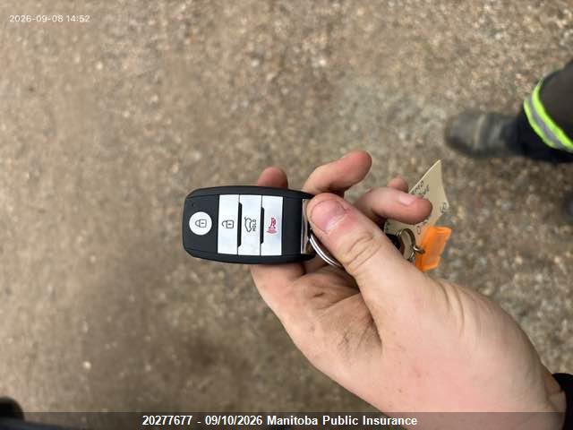 5XYPGDA57KG539868 KIA Sorento Lx/s