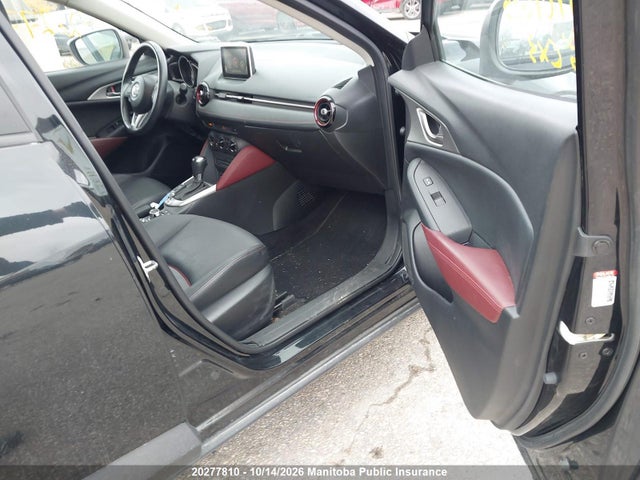 JM1DKBC7XG0101685 Mazda Cx-3 Gs