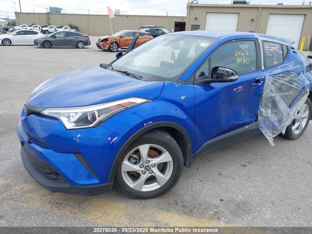 Toyota C-HR XLE 2019 NMTKHMBX8KR074865 Image 2