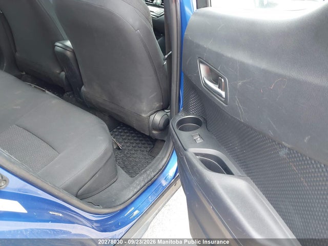 Toyota C-HR XLE 2019 NMTKHMBX8KR074865 Image 7