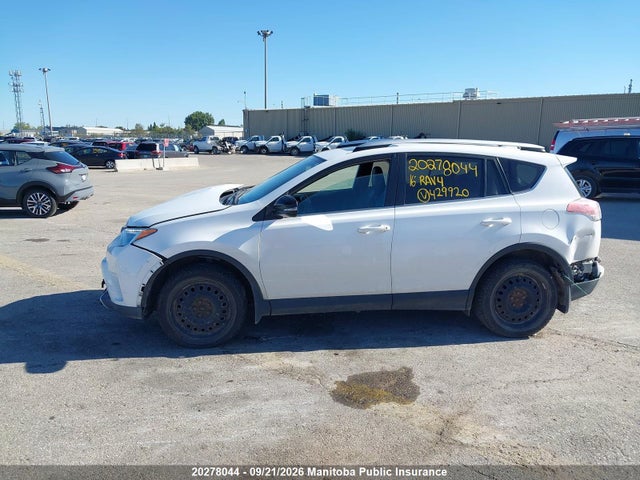 2T3JFREV2GW429920 Toyota RAV4 SE