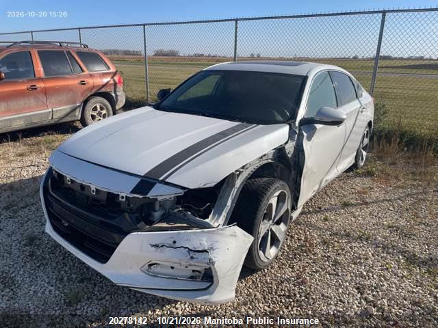 Honda Accord Touring 2018 1HGCV1F92JA810608 Image 2