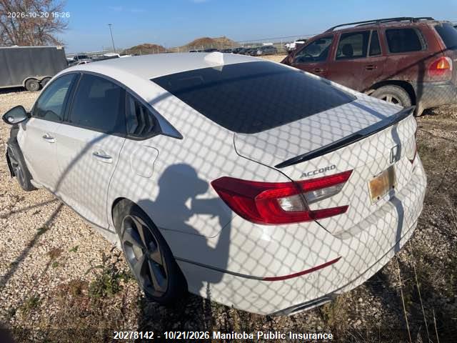 Honda Accord Touring 2018 1HGCV1F92JA810608 Image 3