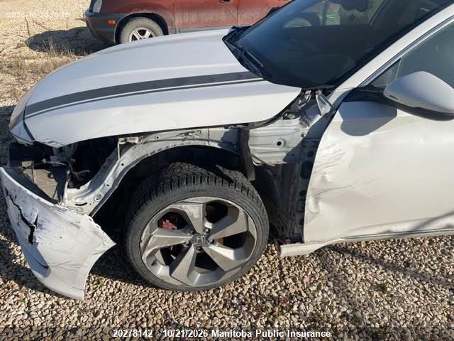 Honda Accord Touring 2018 1HGCV1F92JA810608 Image 6