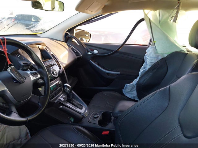 Ford Focus Titanium 2014 1FADP3J22EL273385 Image 5