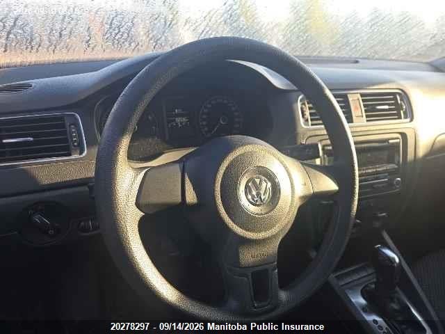 Продажа на аукционе авто 2013 Volkswagen Jetta 2.0, vin: 3VW2K7AJ1DM290221, номер лота: 20278297