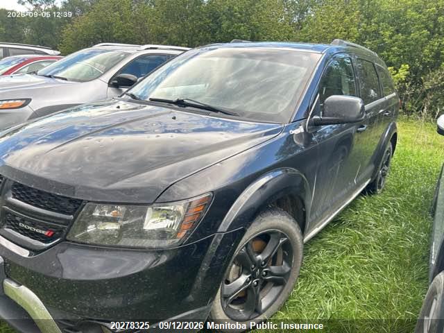 Dodge Journey Crossroad 2018 3C4PDDGG6JT260825 Image 2