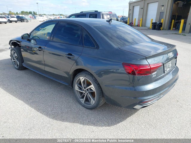 20278377 :رقم المزاد ، WAUABAF46NN000672 vin ، 2022 Audi A4 Komfort 40 2.0 Tfsi Quattro مزاد بيع