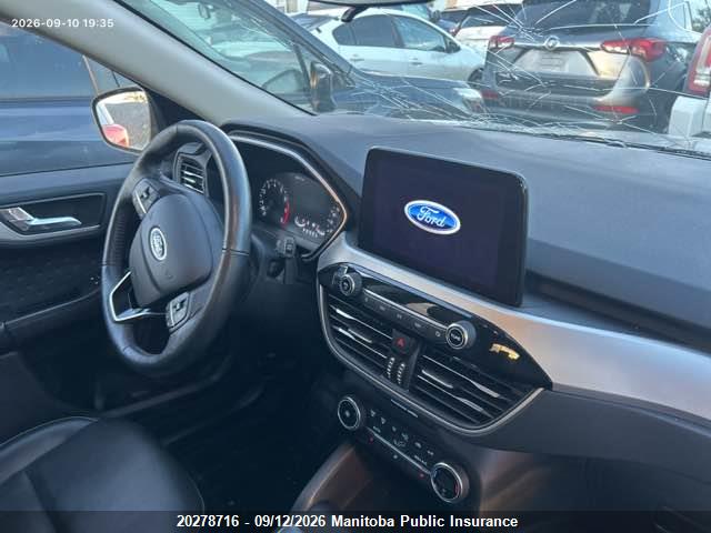 1FMCU9H6XLUA01390 Ford ESCAPE SEL