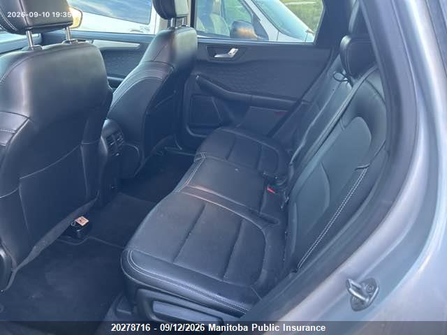 1FMCU9H6XLUA01390 Ford ESCAPE SEL