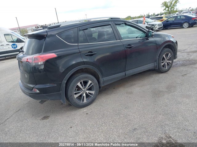 Toyota Rav4 Xle 2018 2T3RFREV4JW857353 Image 4