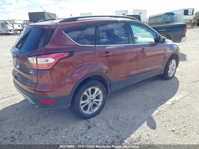 1FMCU9GD1JUA92952 Ford ESCAPE SE