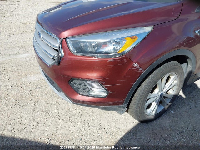 1FMCU9GD1JUA92952 Ford ESCAPE SE