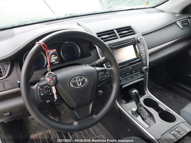 2015 Toyota Camry Le მანქანა იყიდება აუქციონზე, vin: 4T1BF1FKXFU929082, აუქციონის ნომერი: 20278922