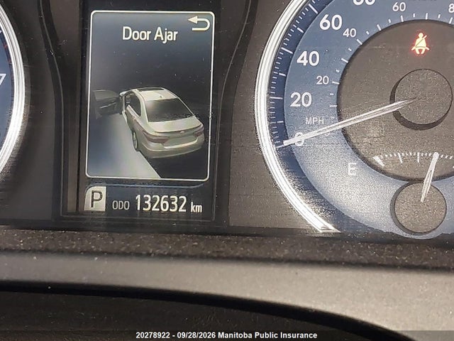 2015 Toyota Camry Le მანქანა იყიდება აუქციონზე, vin: 4T1BF1FKXFU929082, აუქციონის ნომერი: 20278922