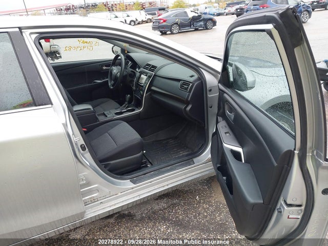 2015 Toyota Camry Le მანქანა იყიდება აუქციონზე, vin: 4T1BF1FKXFU929082, აუქციონის ნომერი: 20278922